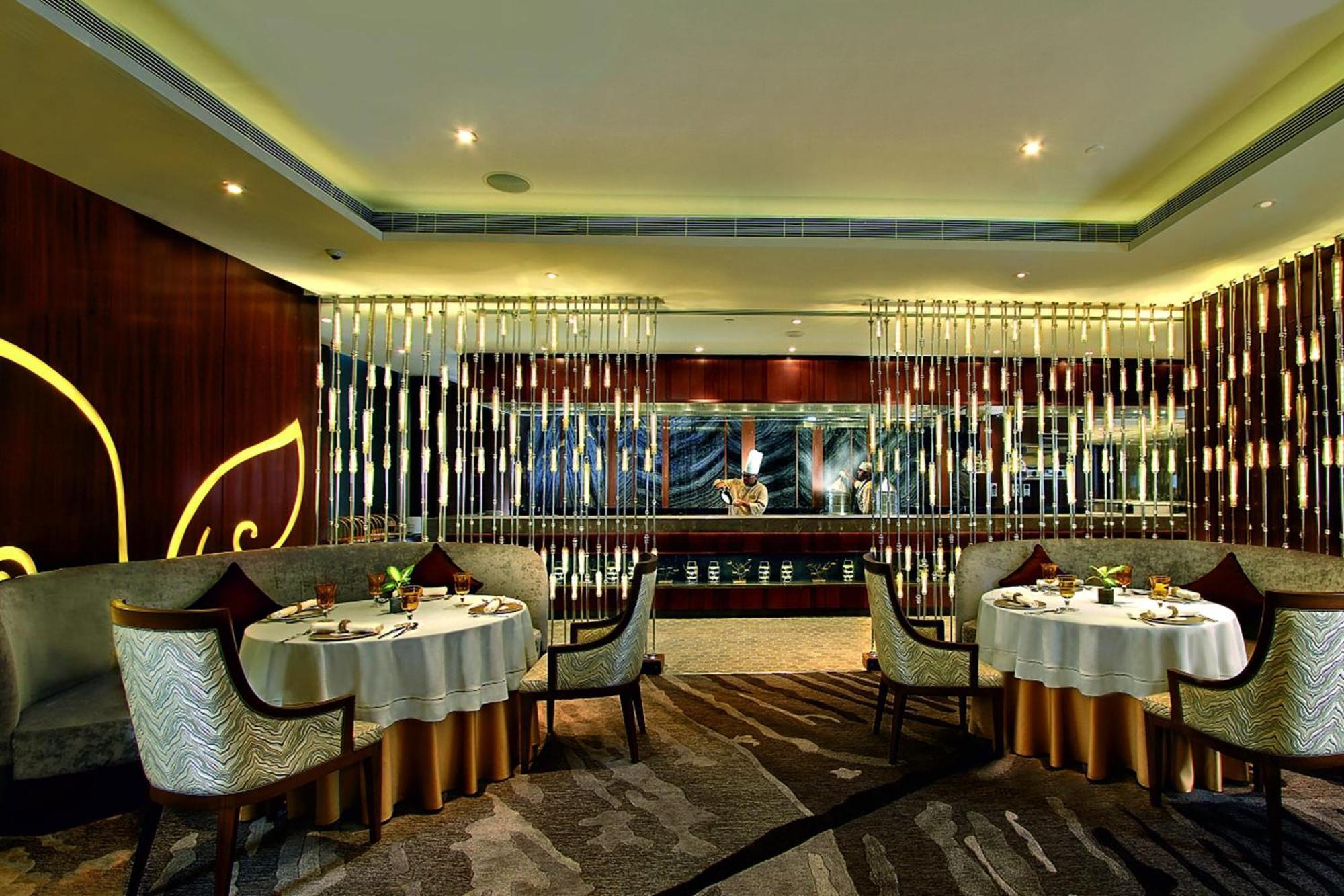 Itc Grand Chola, A Luxury Collection Hotel, צ'נאי מראה חיצוני תמונה The interior of the restaurant
