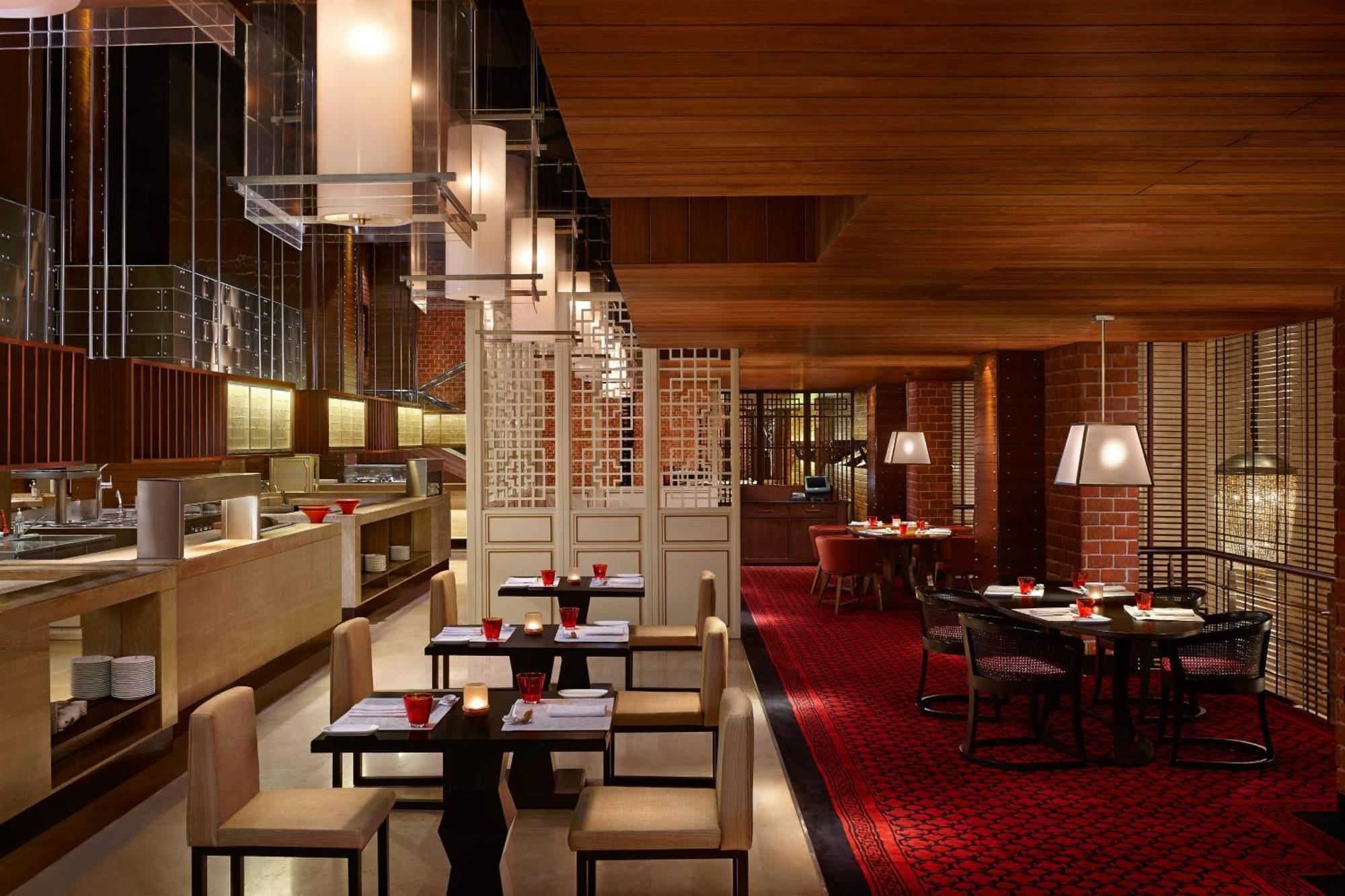 Itc Grand Chola, A Luxury Collection Hotel, צ'נאי מראה חיצוני תמונה The interior of the restaurant