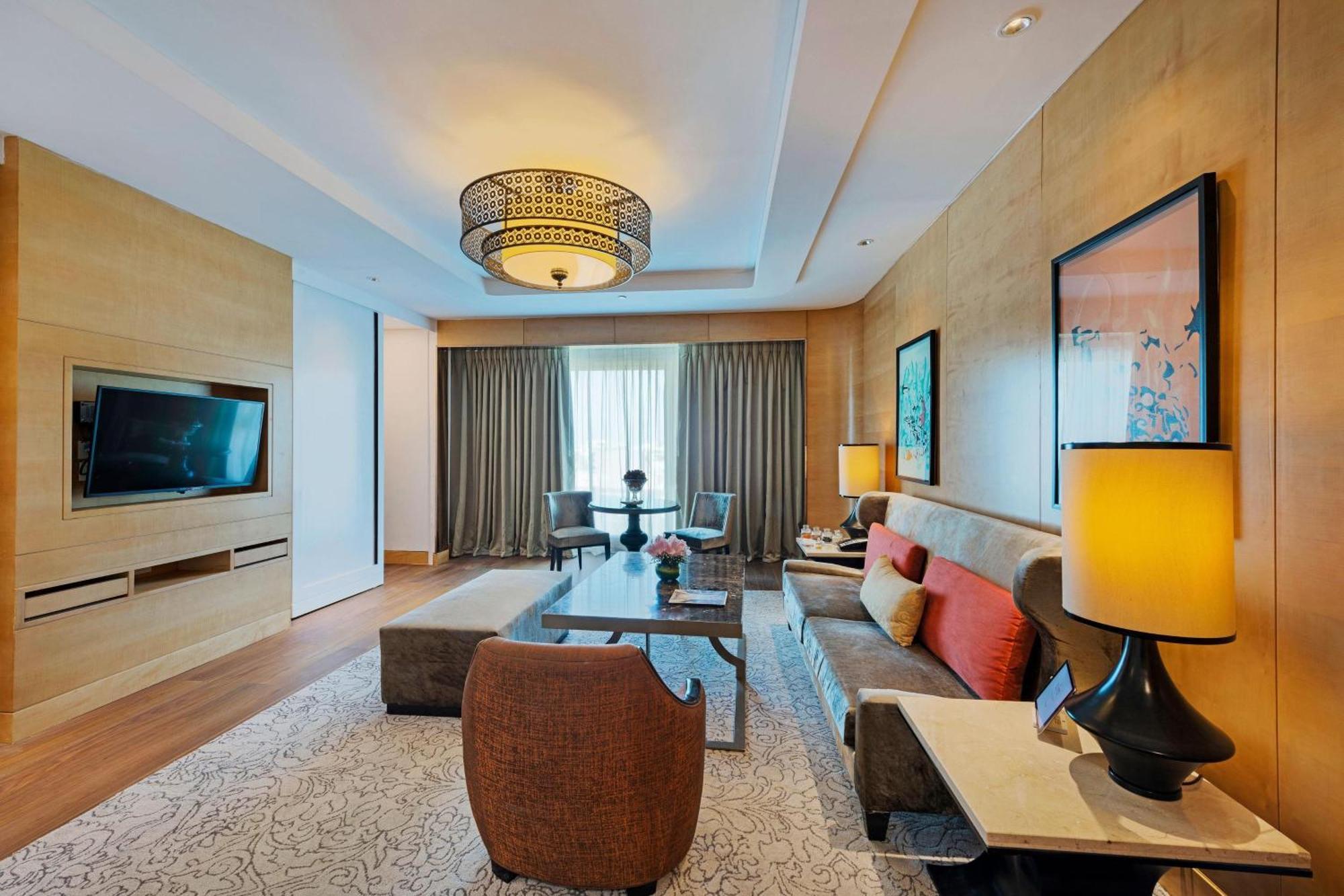 Itc Grand Chola, A Luxury Collection Hotel, צ'נאי מראה חיצוני תמונה A suite at the hotel