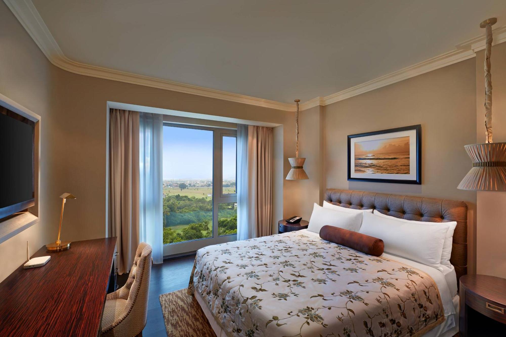 Itc Grand Chola, A Luxury Collection Hotel, צ'נאי מראה חיצוני תמונה A bedroom at the Ritz-Carlton, Laguna Niguel